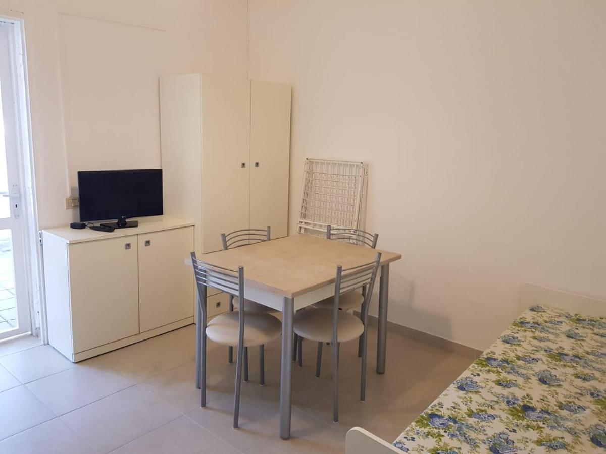 Centro Vacanze Lido Smeraldo Frigole Kültér fotó